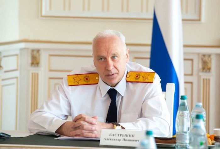 ​Бастрыкин предложил возбудить уголовное дело на стрелявших из окна машины в Сургуте