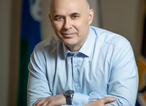 ​СМИ: экс-мэр Сургута Андрей Филатов рассматривает возможность уйти на СВО