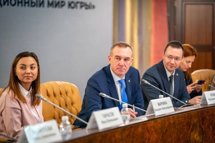 ​Журналисты и медиа-эксперты собрались в Ханты-Мансийске, чтобы обсудить профессиональные проблемы