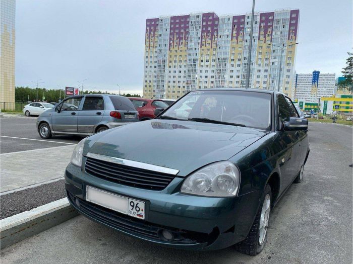 ​В Сургуте растет число брошенных автомобилей