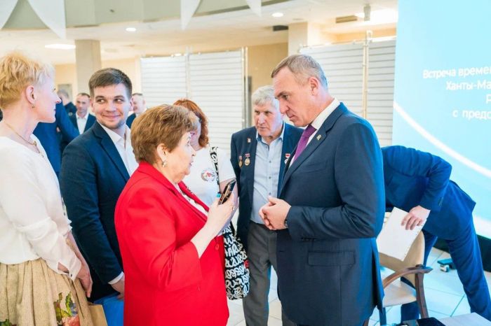 ​На прямую линию с Русланом Кухаруком югорчане прислали более 700 вопросов