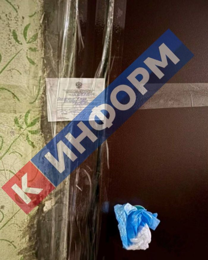 Жители Сургута жалуются на трупный запах в подъезде