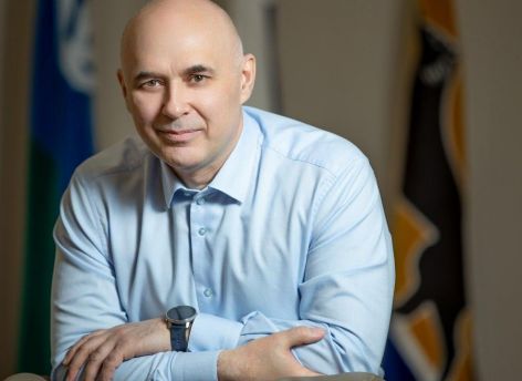 ​СМИ: экс-главу Сургута Андрея Филатова освободили из-под стражи