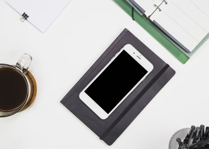 Сервисы Apple начали закрываться в России