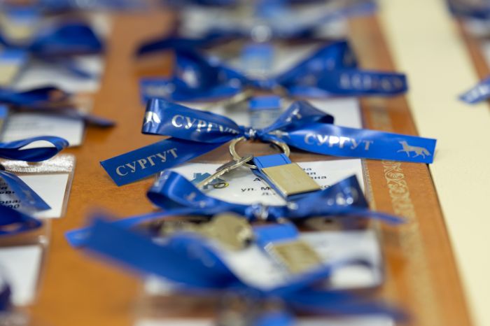​С новосельем: в Сургуте 25 детей-сирот получили ключи от собственных квартир
