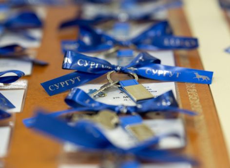 С новосельем: в Сургуте 25 детей-сирот получили ключи от собственных квартир