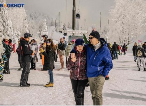 Туристы возмущены километровыми очередями в Сочи