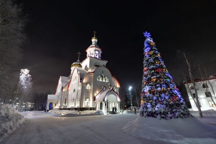 Православные верующие отмечают Рождество