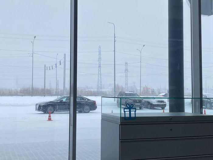 Сургут накрыла сильная метель // ОБЗОР СИА-ПРЕСС