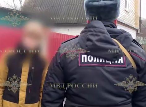 В Курске подросток с молотком и жидкостью для розжига ворвался в школу