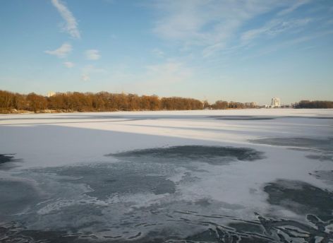 Два третьеклассника провалились под лед в Сургуте