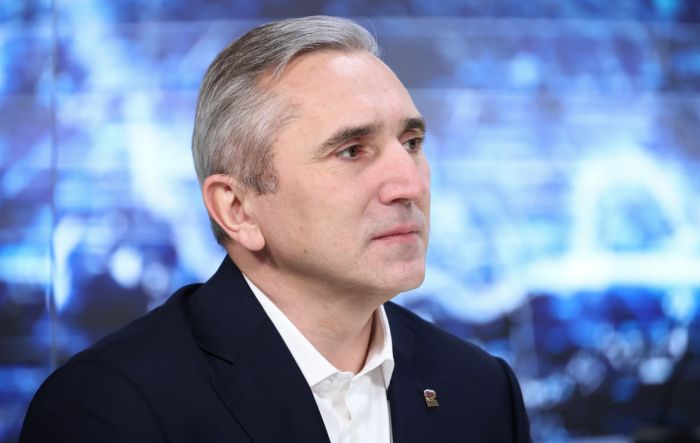 ​Путин наградил Орденом Александра Невского губернатора Тюменской области