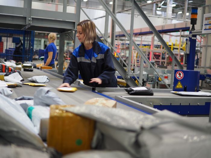 ​«Почту России» хотят спасти: власти придумали новые меры поддержки, в том числе возможность торговать лекарствами