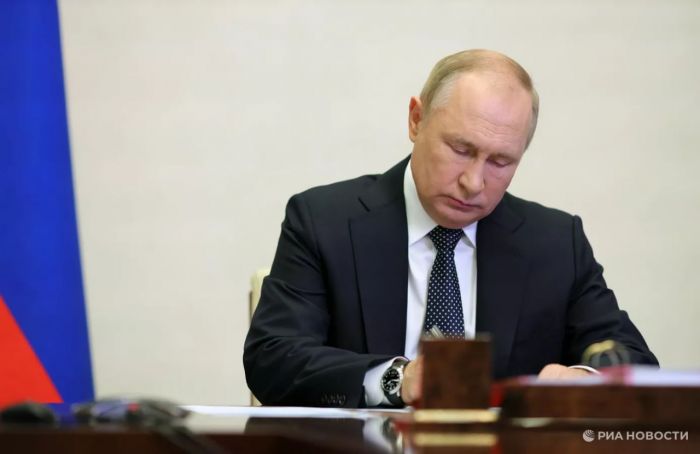 Владимир Путин увеличил военные пенсии на 9,5% 