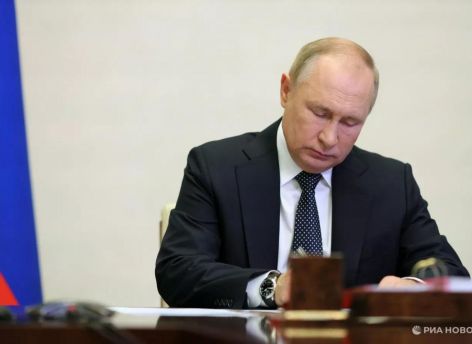 Владимир Путин увеличил военные пенсии на 9,5% 