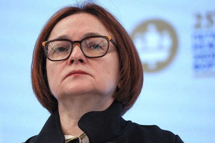 ​ЦБ уличил банки в сокрытии мошенничества: аферисты украли у россиян более 27 млрд рублей