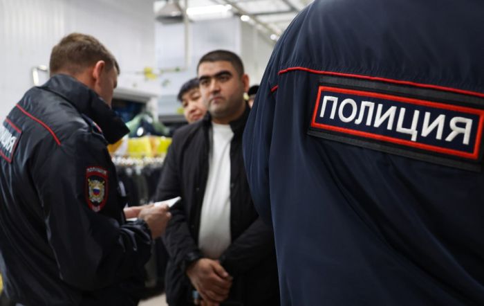 ​В Югре продолжаются массовые рейды мигрантов: 700 нарушений, десятки уголовных дел