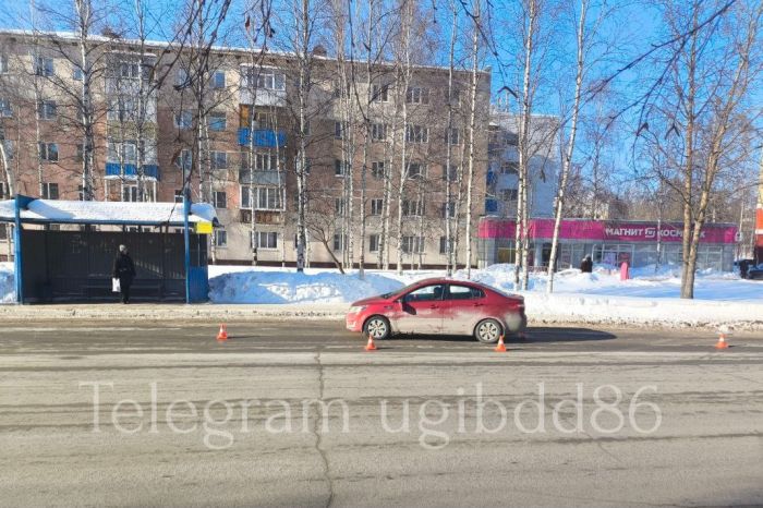​В Нижневартовске 11-летняя девочка угодила под колеса Kia
