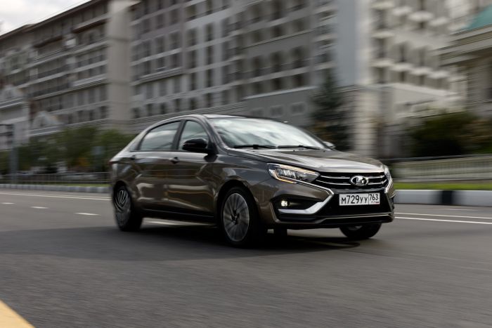 В России начали продавать Lada Vesta с новой «механикой»