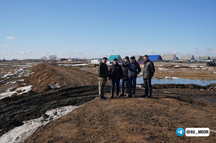​Александр Моор лично оценил подготовку к паводку в Казанском