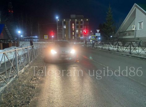 В Ханты-Мансийске на пешеходном переходе сбили женщину