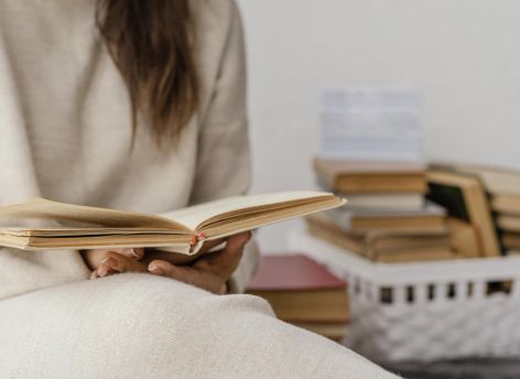 Читают, но не всегда: что показали опросы siapress.ru о любви к книгам