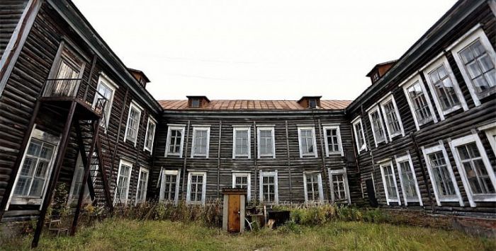 Не осквернить память предшественников