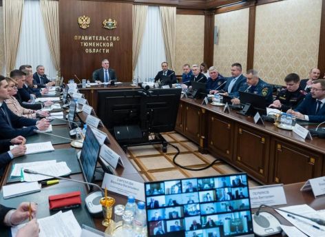 ​В Тюменской области усилят меры безопасности на майские праздники и проведут парад Победы