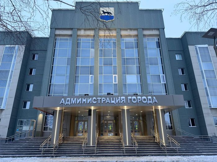 «Спасибо за служение людям»: сургутян поздравили с Днем местного самоуправления