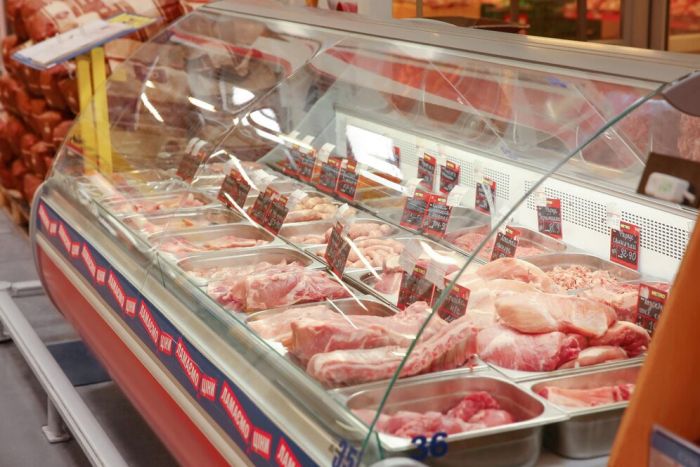Роспотребнадзор напомнил, как выбрать мясо для шашлыка к майским праздникам
