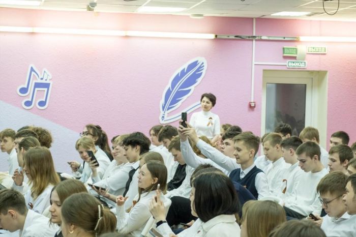 ​Тюменские школьники заглянули в будущее: «Урок Цифры» раскрыл тайны квантовых технологий