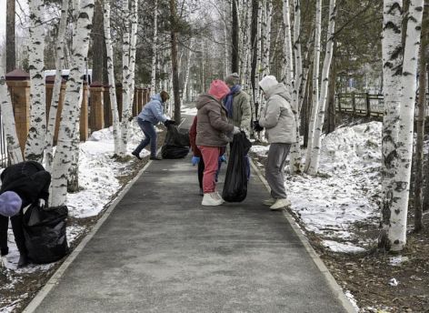 В Сургутском районе проходят весенние субботники
