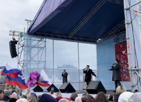​В Сургуте прошел концерт в честь Праздника Весны и Труда // ВИДЕОФАКТ