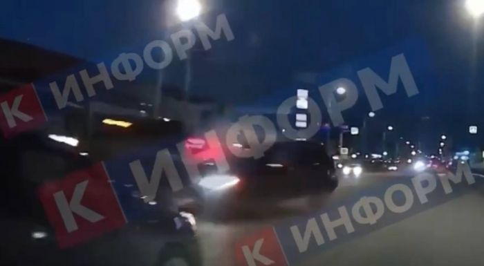 ​В Сургуте произошла авария с участием трех автомобилей