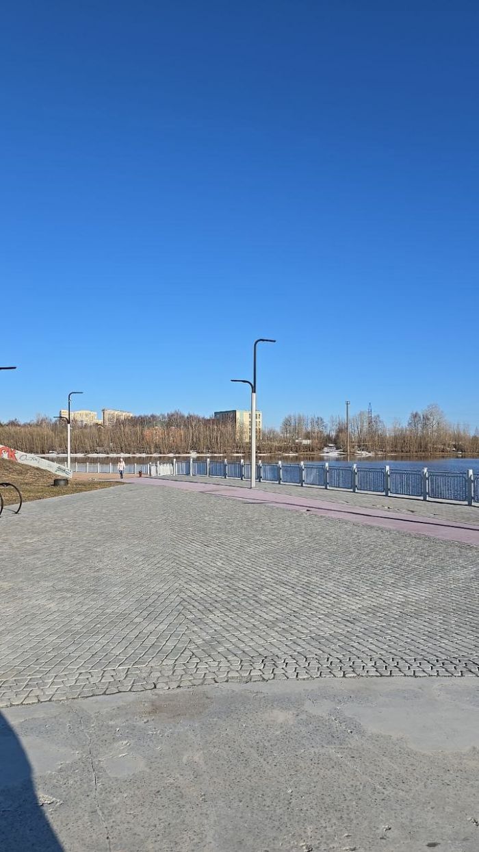 ​На набережной у СурГУ убрали забор // ФОТОФАКТ