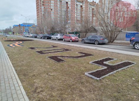 ​Из 2024 в 2025 за один день: в Сургуте обновили дату на «Аллее памяти и славы» 