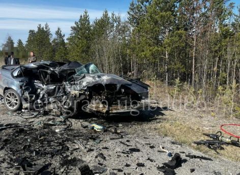 ​На трассе Сургут ‒ Когалым разбились два автомобиля, погиб пассажир