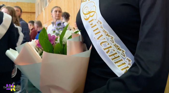 ​Про выпускной – глазами выпускницы: в Сургуте сняли трогательное видео