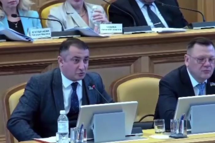 ​Депутата Югры Халида Таги-заде заставили извиниться и лишили поста за высказывание о мигрантах