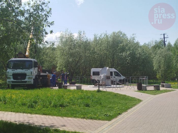 ​Сургутянам рассказали новые подробности о памятнике медработникам