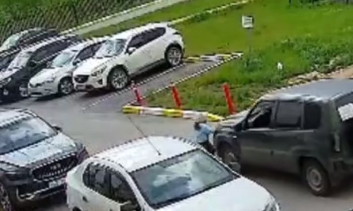 В Нефтеюганске водитель сбил четырехлетнюю девочку и скрылся – его задержали