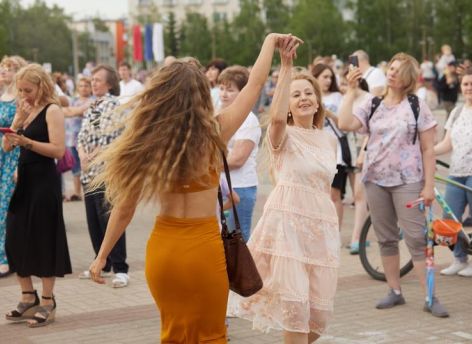 История, музыка и танцы: Сургут масштабно отметит День России и День города