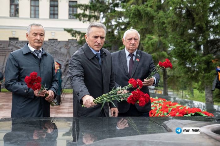 ​Александр Моор напомнил о важности сохранения исторической правды о войне