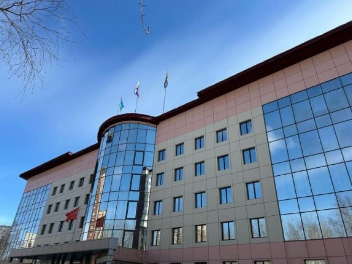 ​В Сургуте главе депимущества и экс-вице-мэру предъявили обвинения и поместили в СИЗО