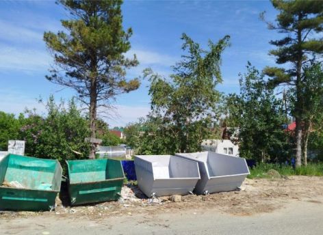 ​В Югре по поручению губернатора обустроят больше ста контейнерных площадок возле дач