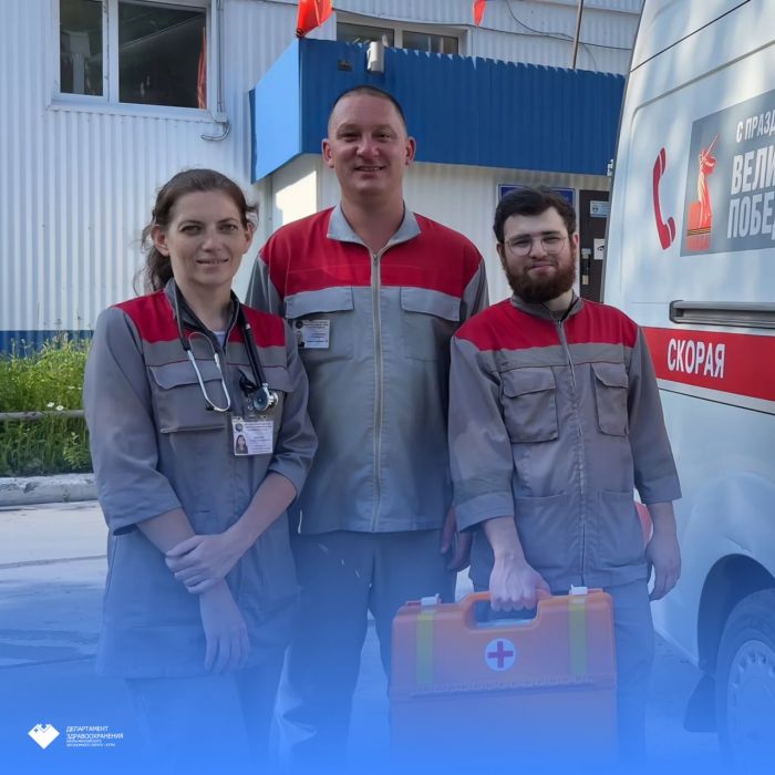 Медики спасли сургутянина, который рубанул себе ногу болгаркой