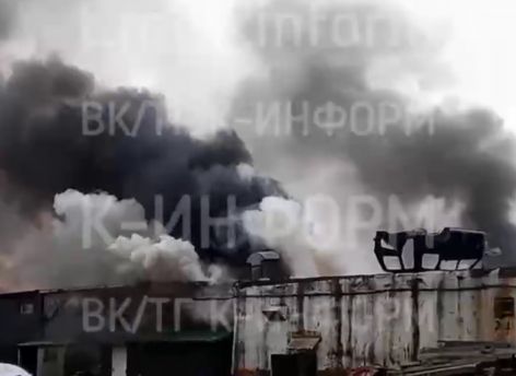 ​В Сургуте сгорел гараж с машиной – пожар попал на видео