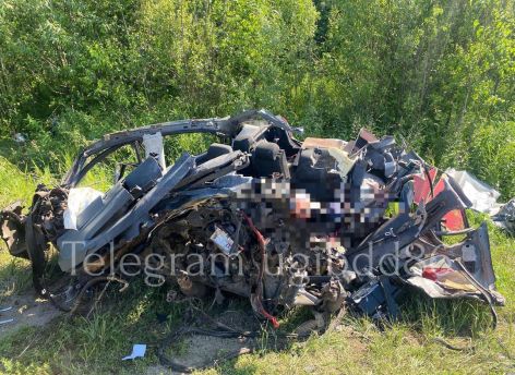 ​Жуткое ДТП в Югре: на трассе в Ханты-Мансийском районе погиб водитель легковушки