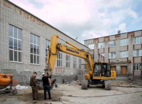 В Сургуте до конца лета проведут ремонт и модернизацию в 37 учебных заведениях