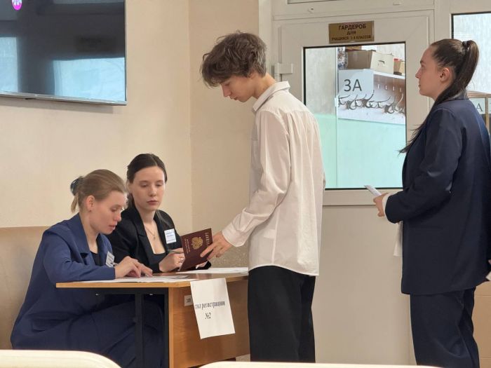 ​В Сургуте подвели итоги экзаменов – более 400 отличников и 215 медалистов